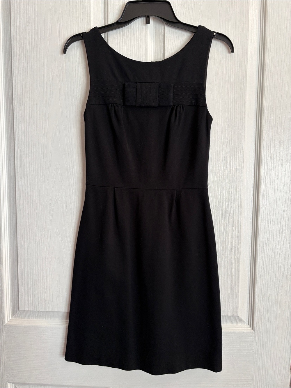 Kate Spade Classic Black Sleeveless Bow-Detail Dress. Size 2